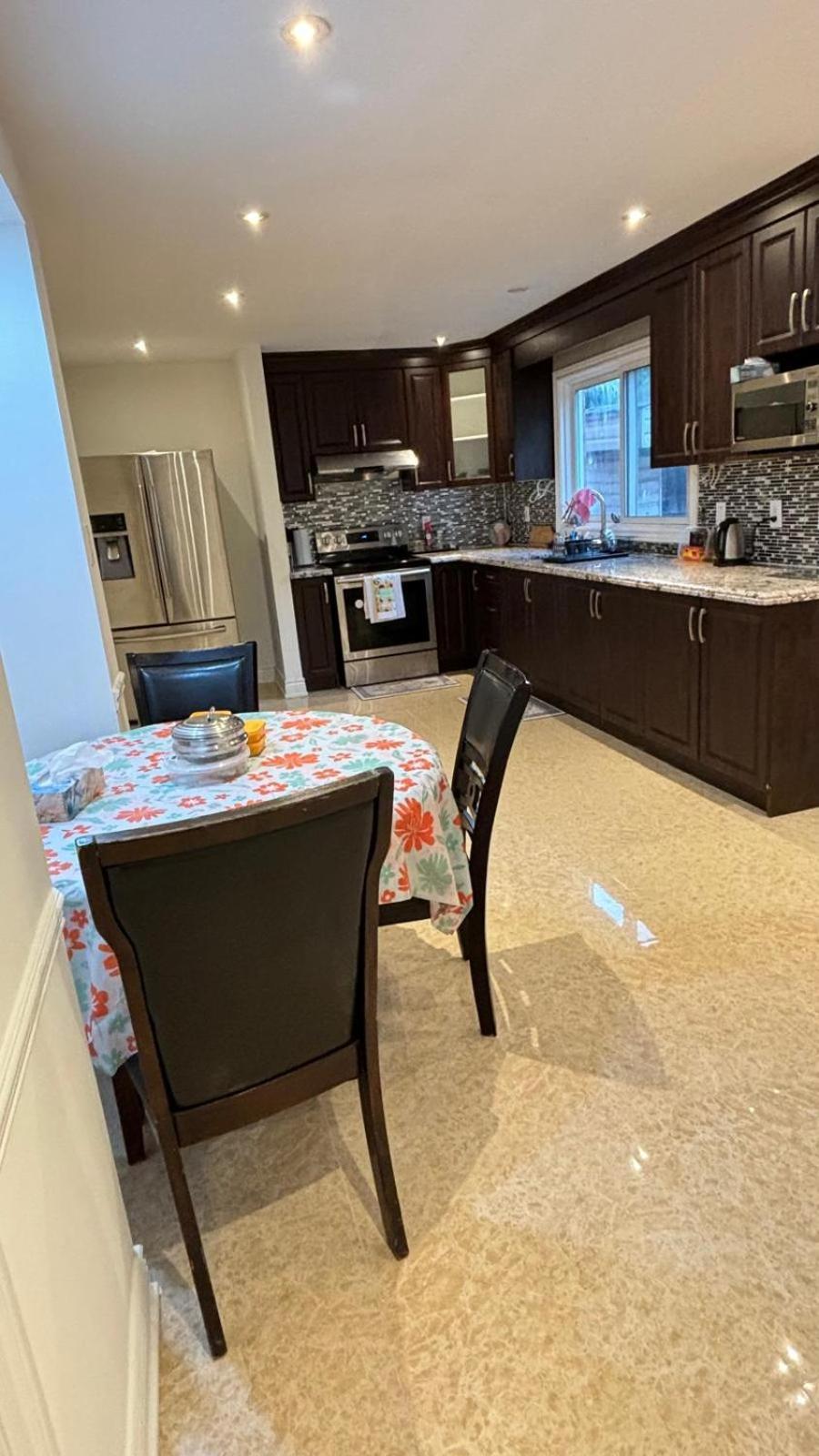 Apartmán Hollywell Mississauga Exteriér fotografie