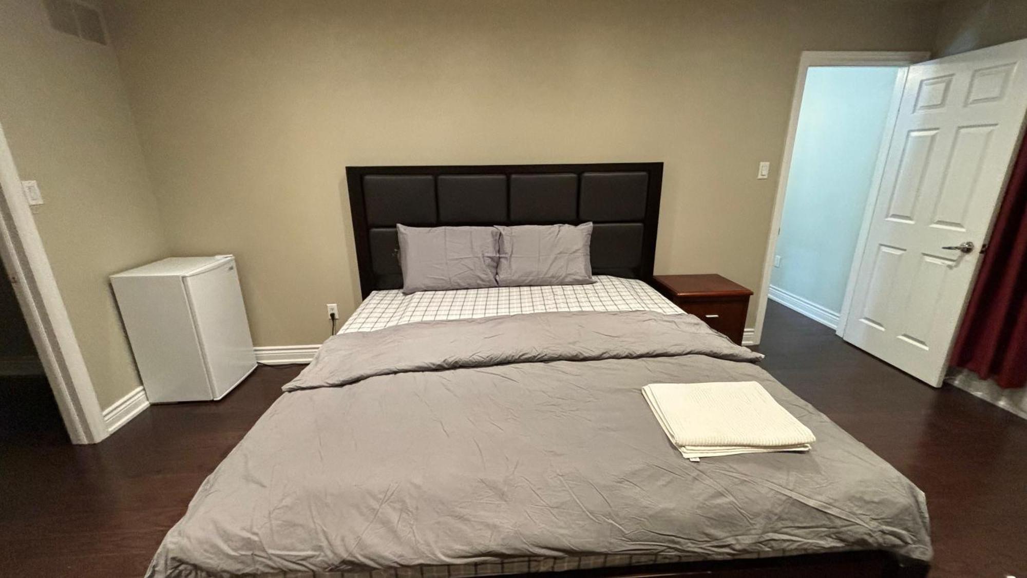 Apartmán Hollywell Mississauga Exteriér fotografie